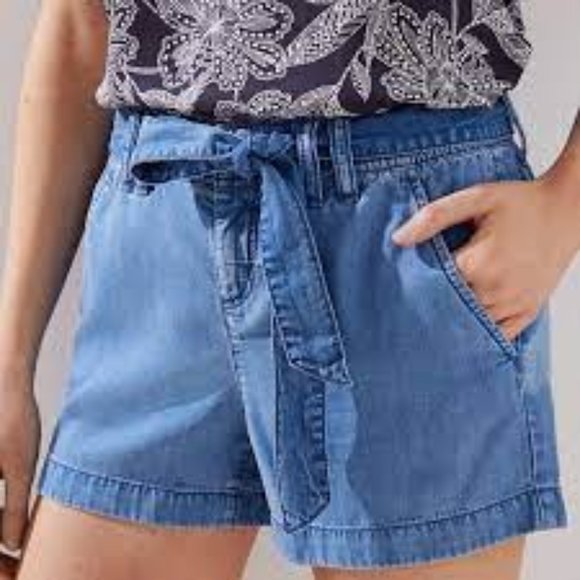 LOFT Pants - Loft Relaxed Fit Denim Shorts with Tie Sz L